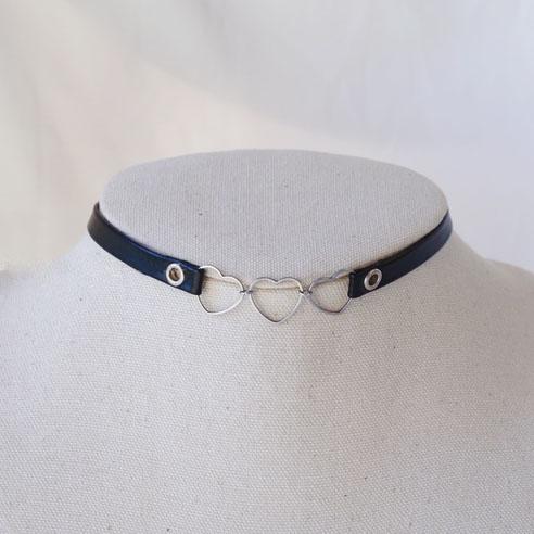 Triple Heart Collar