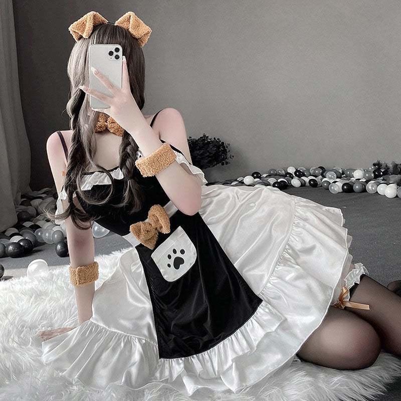 "Inu" Maid Outfit
