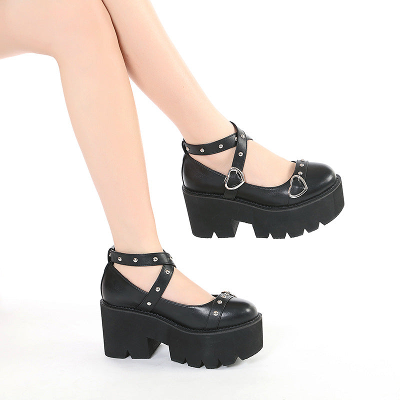 Harajuku Dolly Heart Strap High-heeled Shoes
