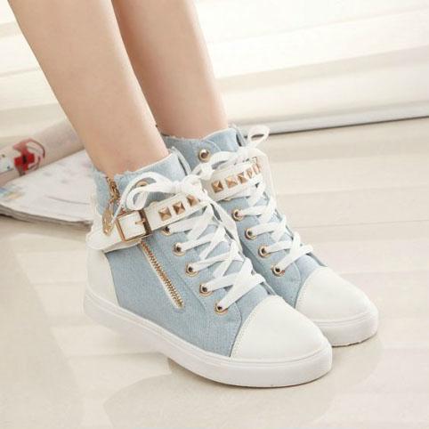 Blue Straps Studs Sneakers Shoes SD02311