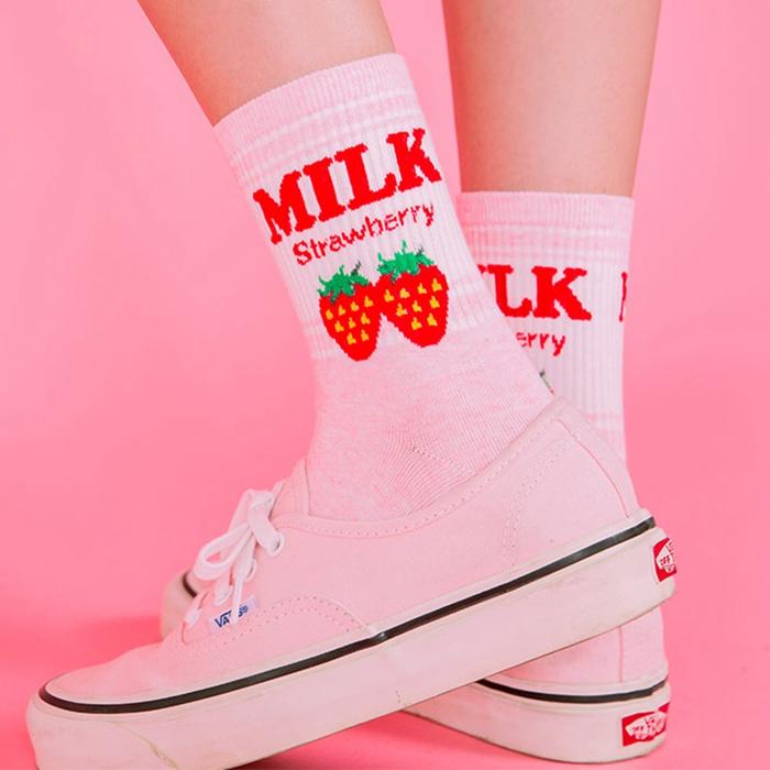 Milk Strawberry Socks SD01086 - SYNDROME - Cute Kawaii Harajuku Street Fashion Store