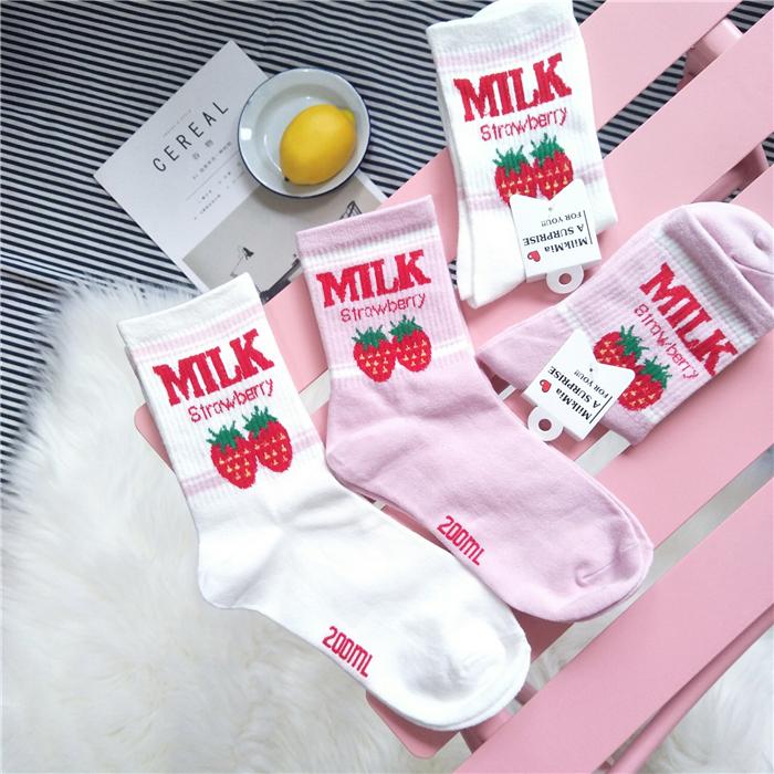 Milk Strawberry Socks SD01086 - SYNDROME - Cute Kawaii Harajuku Street Fashion Store